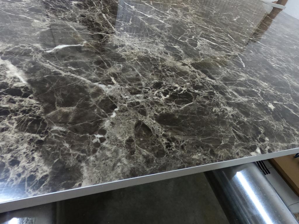 وندا پی وی سی Slide background